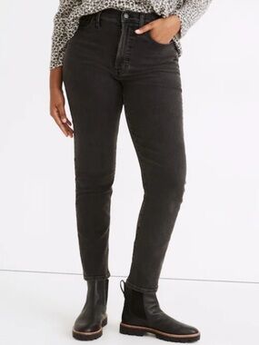 Madewell Slim Jeans in Washed Black Denim - Size 29x32